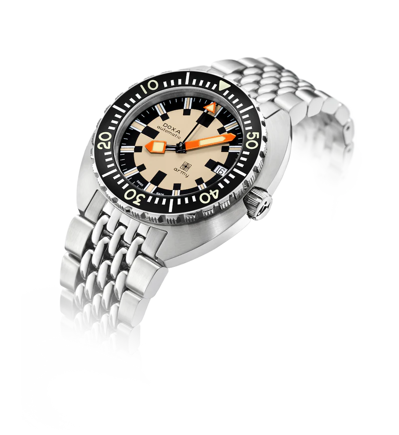 DOXA Army, stainless steel bezel Sand-beige dial - 785.10.031.10
