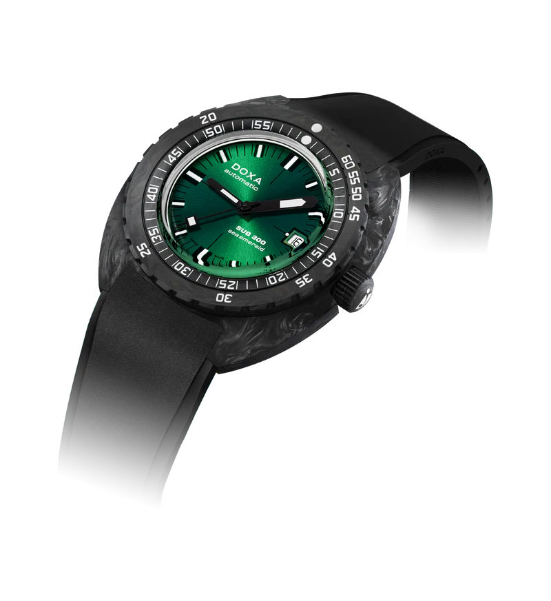 DOXA Sub 300 Carbon Sea Emerald Rubber - 822.70.131.20
