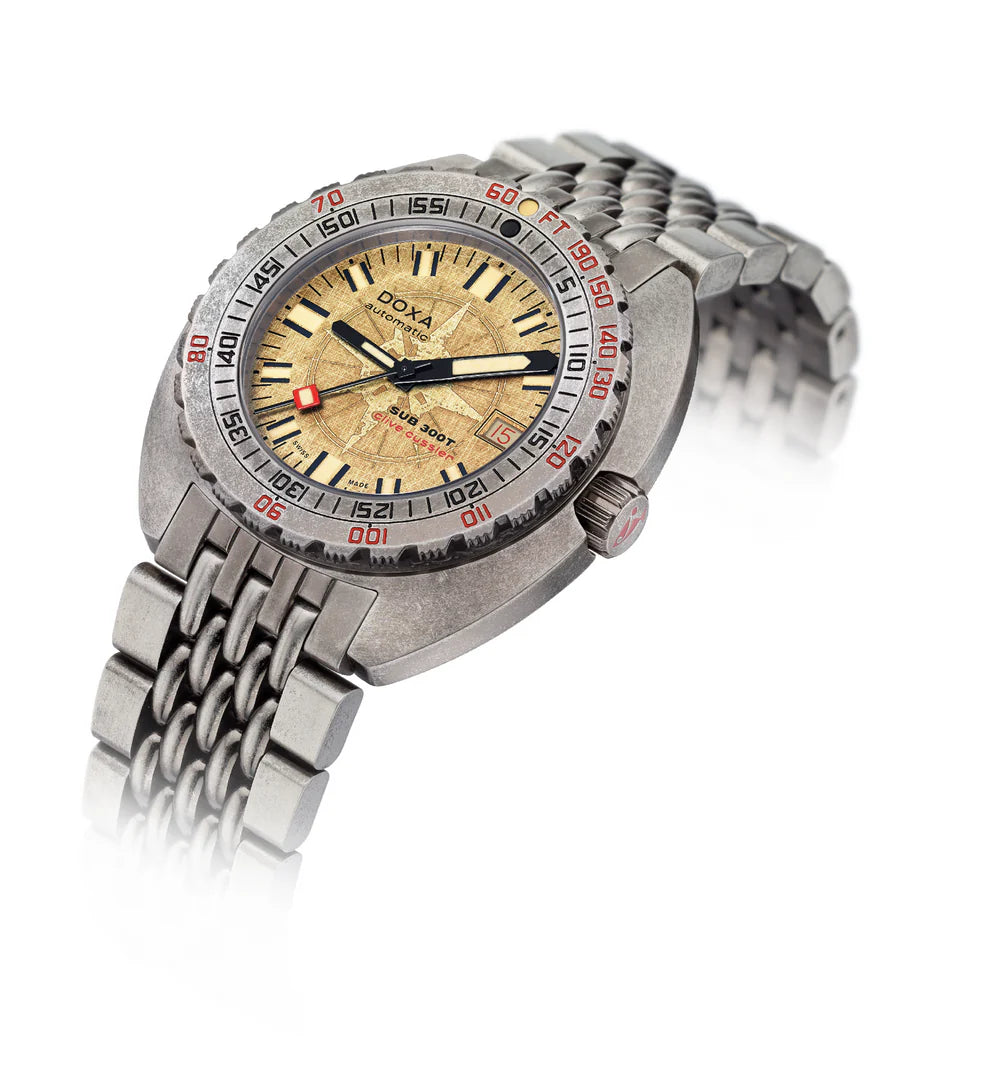 DOXA SUB 300T Clive Cussler Aged stainless steel - 840.80.031.15