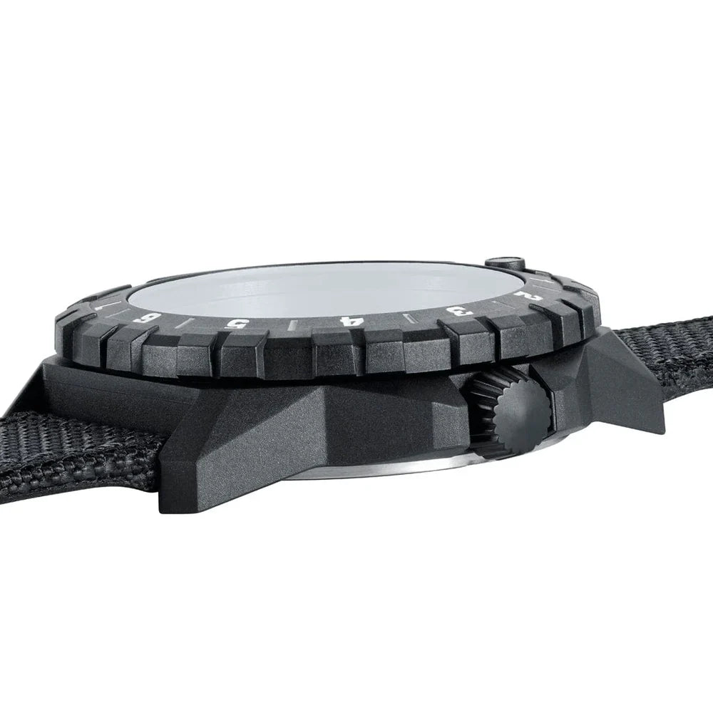 Luminox F-117 NIGHTHAWK¨ x Skunk Works¨ 6440 Heritage, Pilot Watch, 44 mm - - XA.6442.H